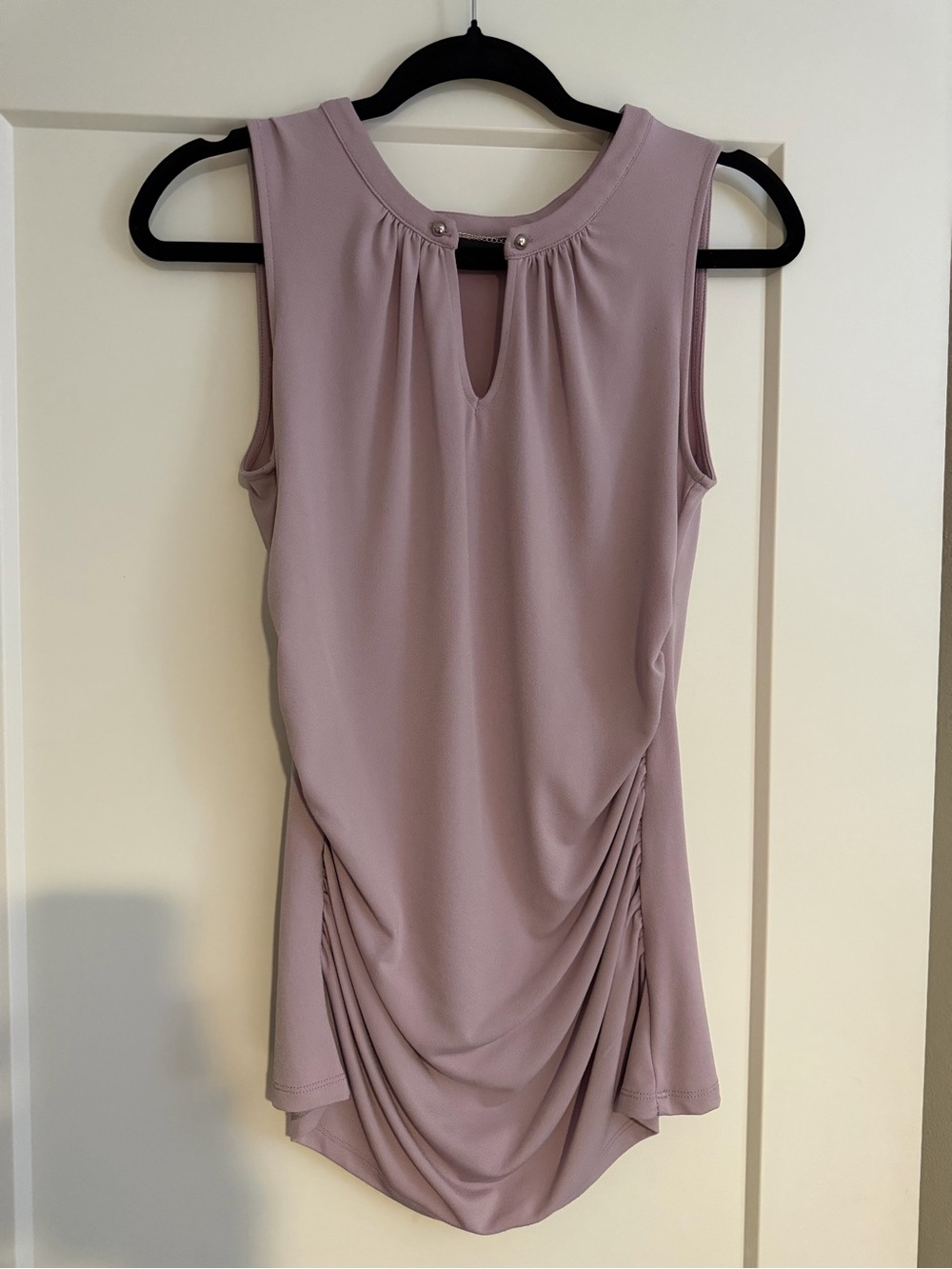7th Avenue New York & Company Sleeveless Mauve Ruched Keyhole Women’s Top